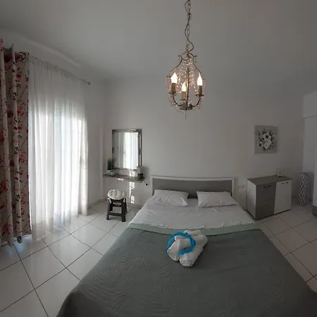 Eleftheria's * Kassandria